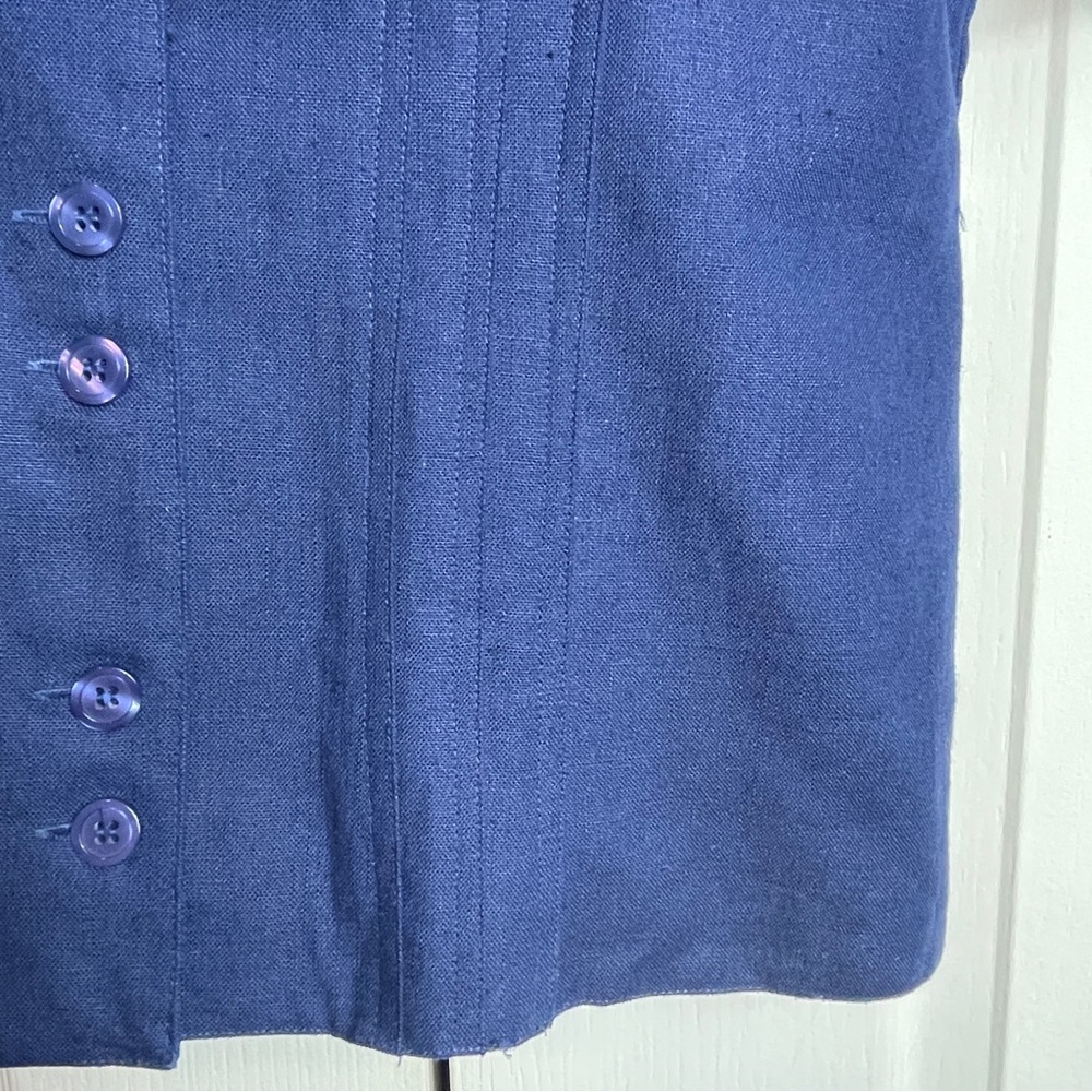 LINEN Button Down Top - Picture 8 of 16